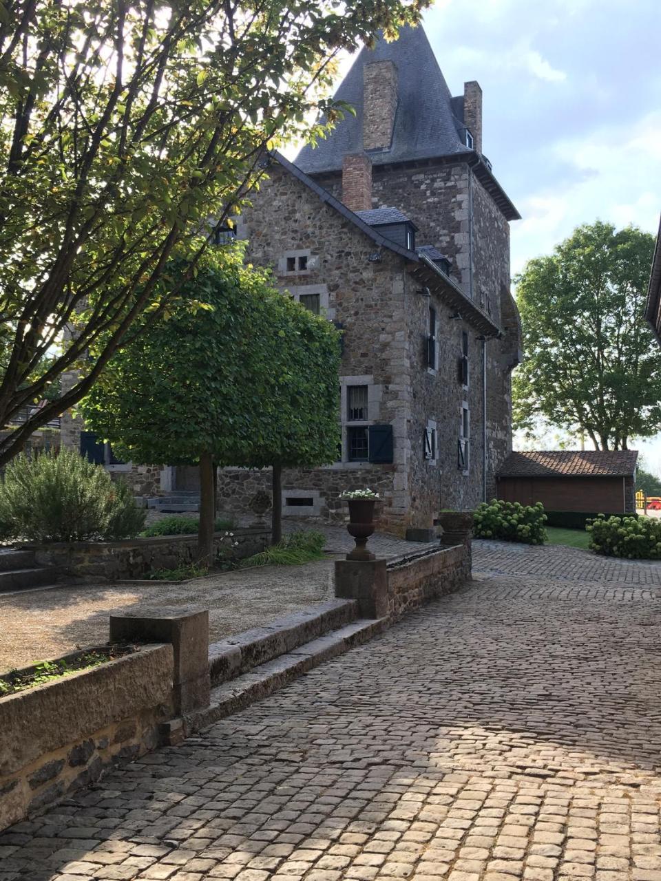 Les Confidences De Messire Sanglier, Stylished Guest Houses Beauraing Εξωτερικό φωτογραφία